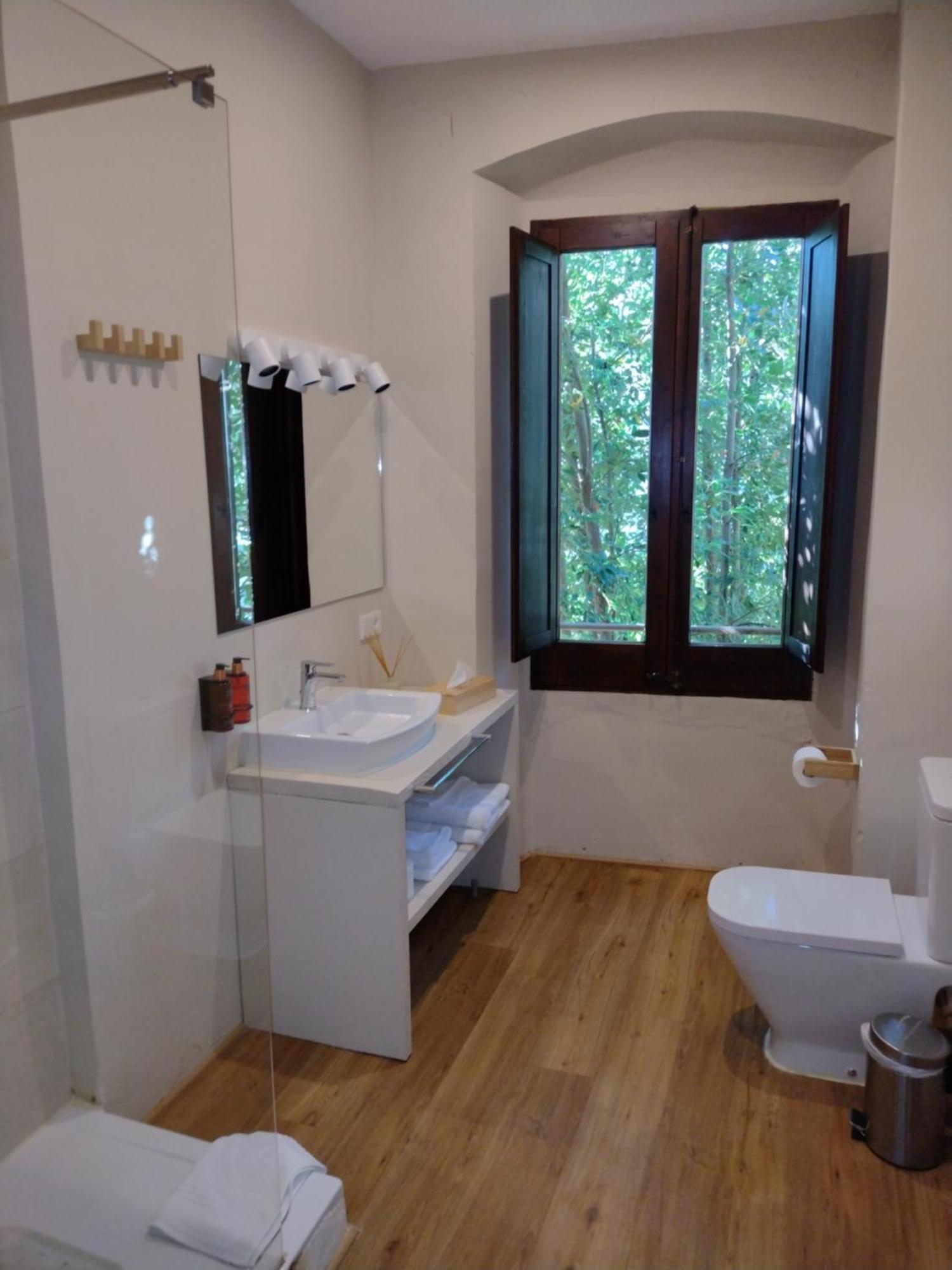 Hostal De Bianya La Vall de Bianya Ngoại thất bức ảnh